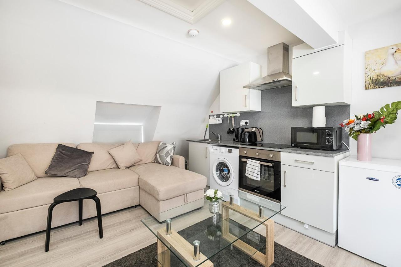 Securematics Superior Studio Apartments Лондон Экстерьер фото